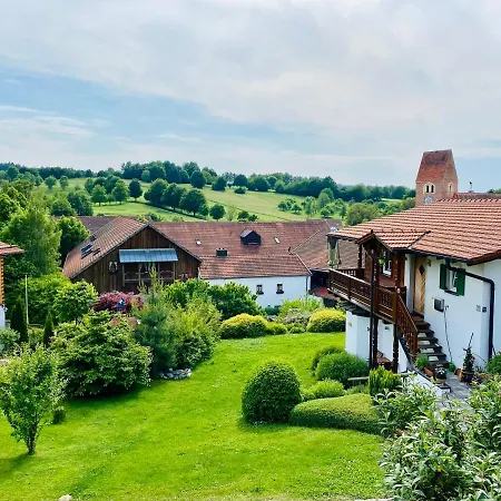 Heidi Am Golfplatz Uttlau-haarbach *